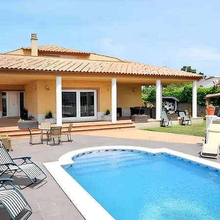 Charming In With Private Pool Chalet Vidreres